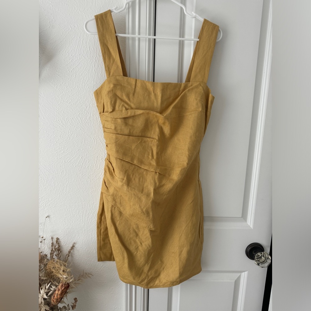 Never worn reformation linen dress